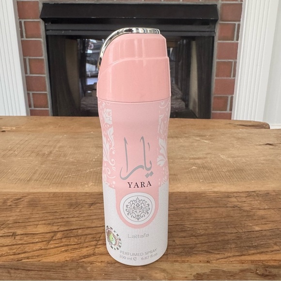 NEW Yara Perfumed Spray ~ 200 ml 💞 - Picture 2 of 4